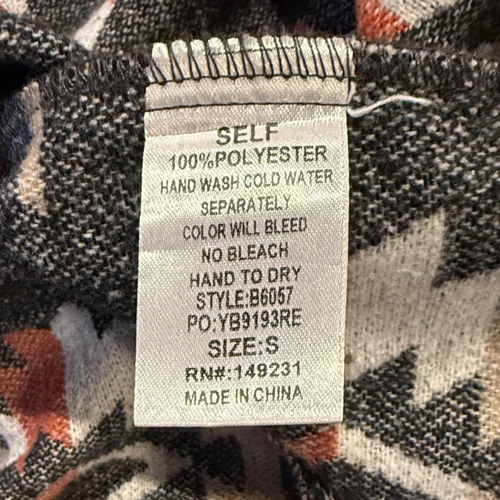 Aztec Patterned Shacket - Picture 6 of 6